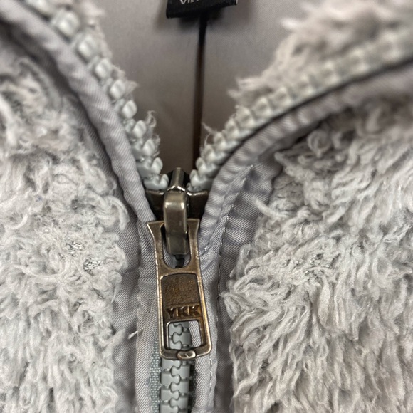 Patagonia Woman’s Los Gatos Fleece Jacket in Light Grey Size Medium - Picture 12 of 16